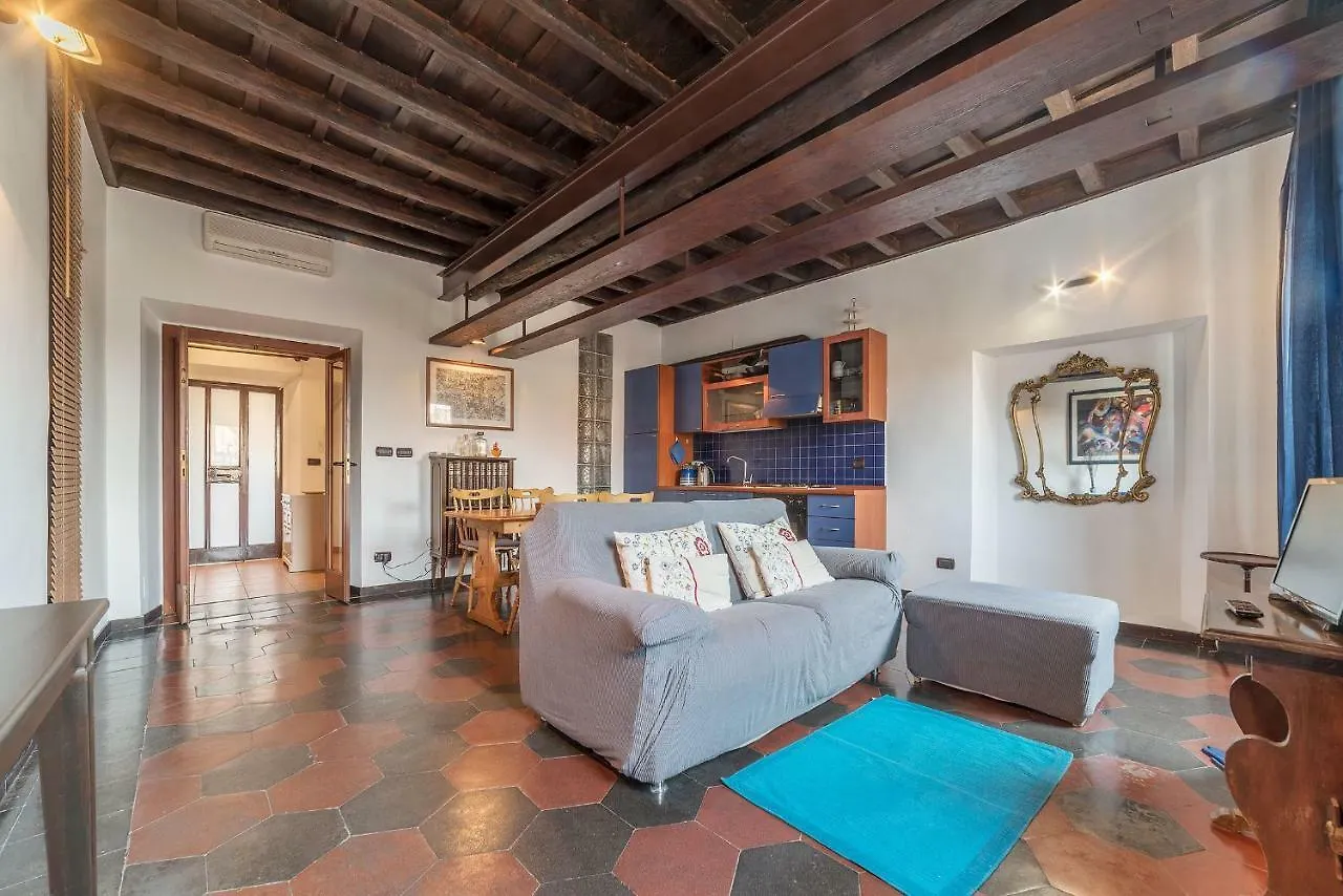 Colosseo & San Clemente Cozy Flat Rome Apartment